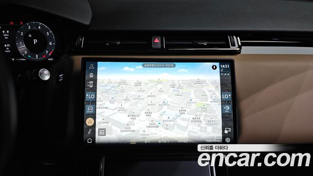 Land Rover Range Rover Velar 3.0 P400 Dynamic HSE 2025 — фото 18