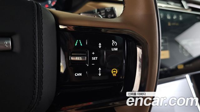 Land Rover Range Rover Velar 3.0 P400 Dynamic HSE 2025 — фото 34