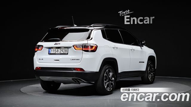 Jeep Compass (II) 2.4 Limitied AWD 2022 — фото 2