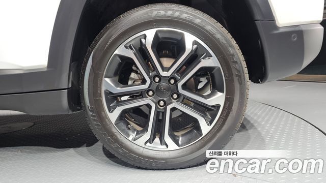 Jeep Compass (II) 2.4 Limitied AWD 2022 — фото 21