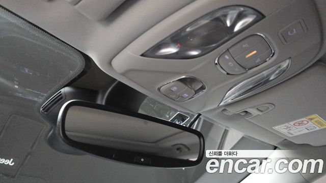 Jeep Compass (II) 2.4 Limitied AWD 2022 — фото 29