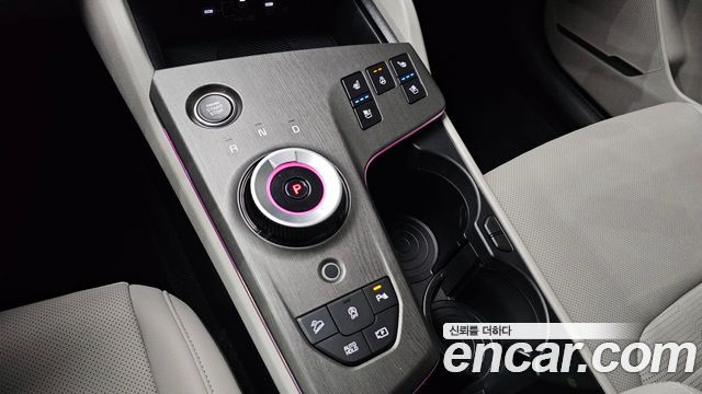 Kia Sportage (V) Gasoline 1.6 Turbo 2WD Signature 2026 — фото 9