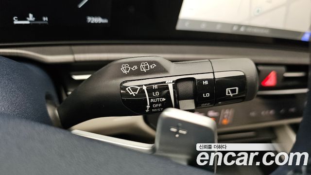 Kia Sportage (V) Gasoline 1.6 Turbo 2WD Signature 2026 — фото 35