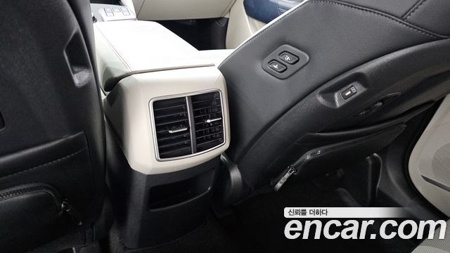 Kia Sportage (V) Gasoline 1.6 Turbo 2WD Signature 2026 — фото 40