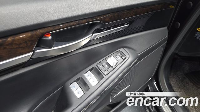 Genesis G90 3.8 AWD Luxury 2019 — фото 28