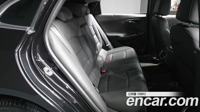 Chevrolet Malibu 2.0 Turbo Perfect Black 2019 — фото 12