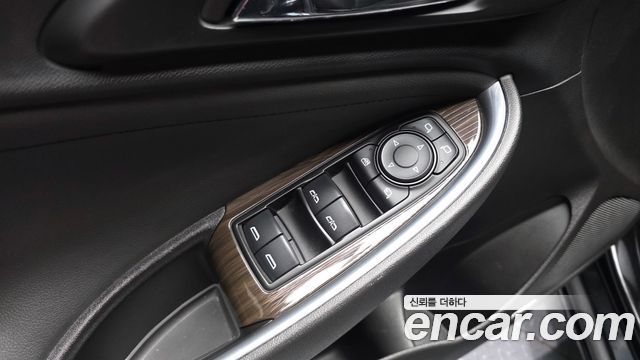 Chevrolet Malibu 2.0 Turbo Perfect Black 2019 — фото 28