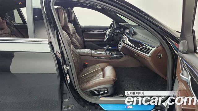 BMW 7 Series (G11) 745Le iPerformance M Sport 2020 — фото 26