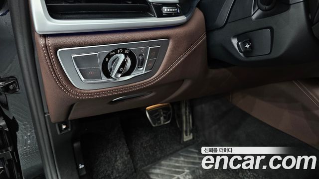 BMW 7 Series (G11) 745Le iPerformance M Sport 2020 — фото 29