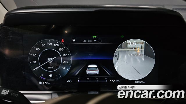 Kia Carnival (IV) Gasoline 4-Seater Hi-Limousine Signature 2023 — фото 8