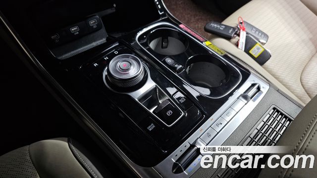 Kia Carnival (IV) Gasoline 4-Seater Hi-Limousine Signature 2023 — фото 9