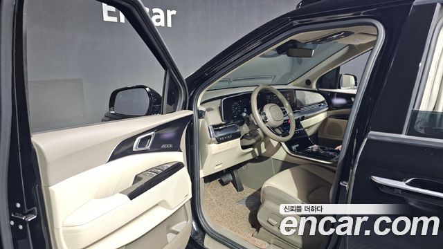 Kia Carnival (IV) Gasoline 4-Seater Hi-Limousine Signature 2023 — фото 10