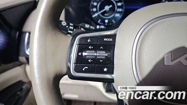 Kia Carnival (IV) Gasoline 4-Seater Hi-Limousine Signature 2023 — фото 19