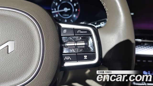 Kia Carnival (IV) Gasoline 4-Seater Hi-Limousine Signature 2023 — фото 20