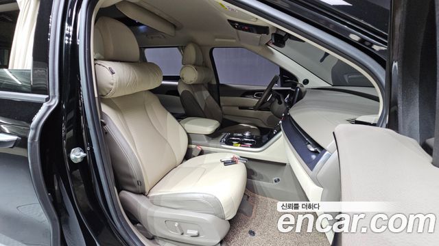 Kia Carnival (IV) Gasoline 4-Seater Hi-Limousine Signature 2023 — фото 26