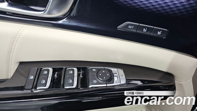Kia Carnival (IV) Gasoline 4-Seater Hi-Limousine Signature 2023 — фото 27