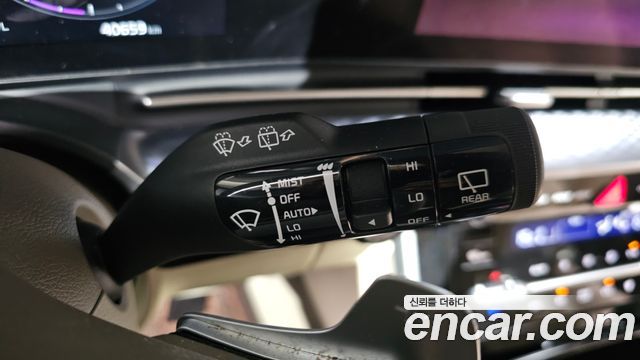 Kia Carnival (IV) Gasoline 4-Seater Hi-Limousine Signature 2023 — фото 30
