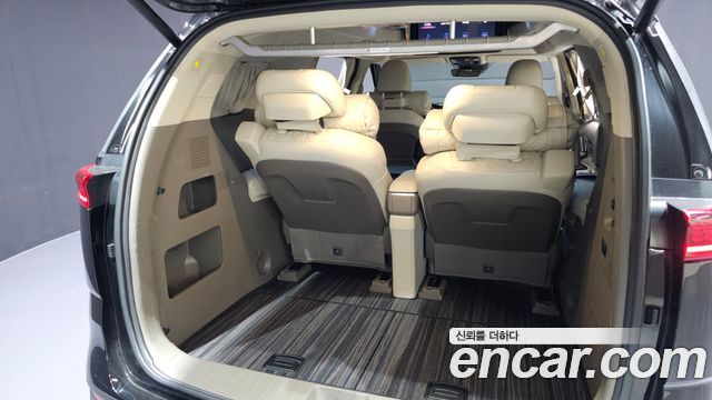 Kia Carnival (IV) Gasoline 4-Seater Hi-Limousine Signature 2023 — фото 38