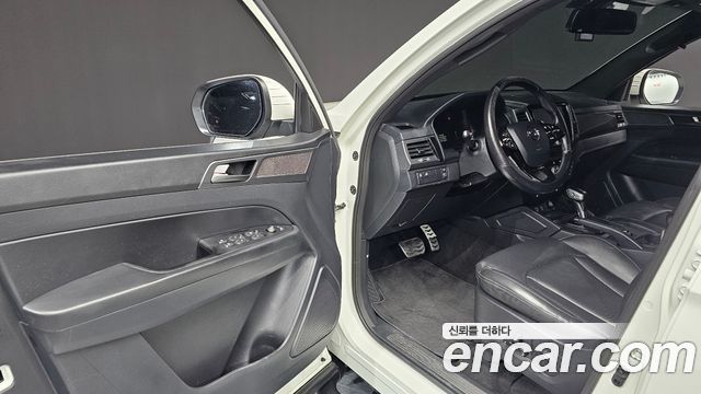 KG Mobility (SsangYong) Rexton Sports Khan Diesel 2.2 4WD Prestige 2021 — фото 10
