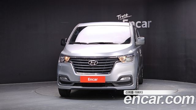 Hyundai Grand Starex Van 5-Seater Modern 2021 — фото 3