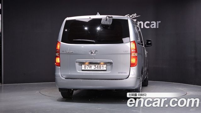Hyundai Grand Starex Van 5-Seater Modern 2021 — фото 4