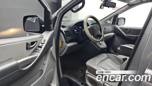 Hyundai Grand Starex Van 5-Seater Modern 2021 — фото 10