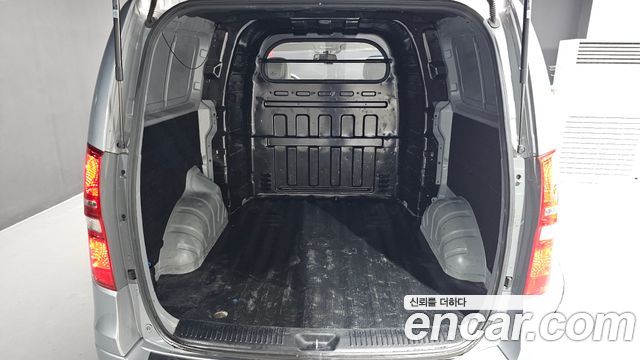 Hyundai Grand Starex Van 5-Seater Modern 2021 — фото 20