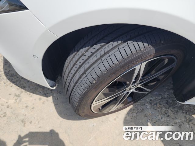Mercedes-Benz A-Class (W177) A220 Sedan 2024 — фото 7