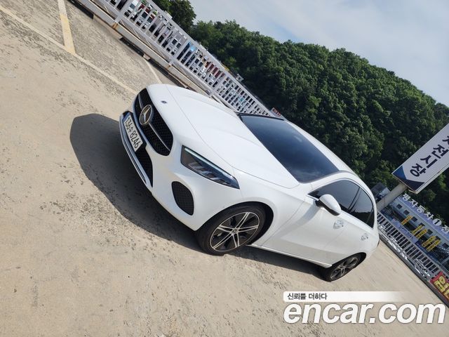 Mercedes-Benz A-Class (W177) A220 Sedan 2024 — фото 22