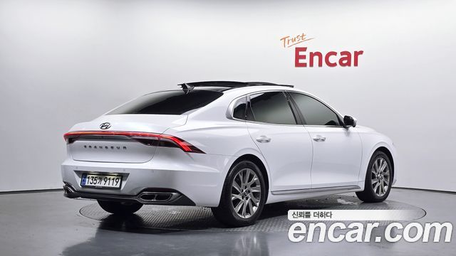 Hyundai Grandeur Hybrid (IG) Calligraphy 2020 — фото 2