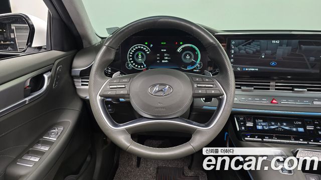 Hyundai Grandeur Hybrid (IG) Calligraphy 2020 — фото 12