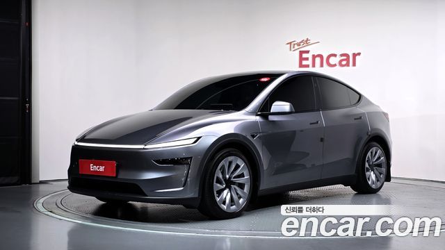 Tesla Model Y Long Range AWD