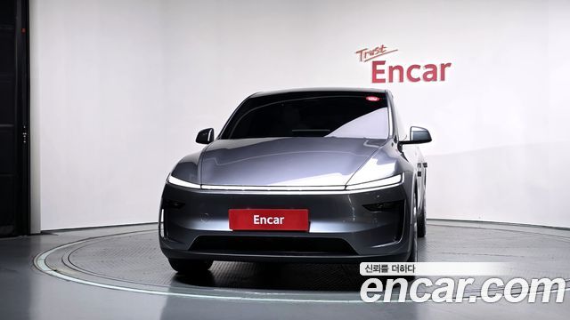 Tesla Model Y Long Range AWD 2025 — фото 3