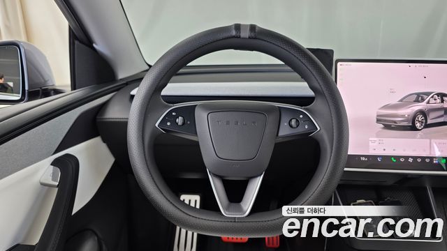 Tesla Model Y Long Range AWD 2025 — фото 16