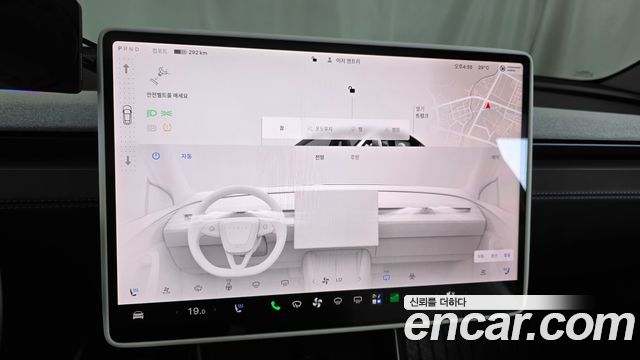 Tesla Model Y Long Range AWD 2025 — фото 22