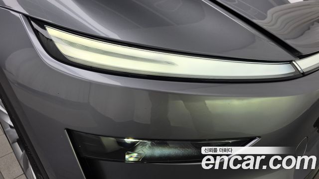 Tesla Model Y Long Range AWD 2025 — фото 28