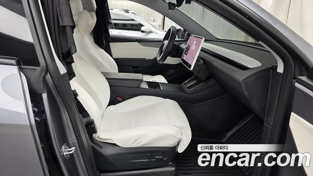 Tesla Model Y Long Range AWD 2025 — фото 32
