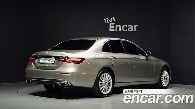 Mercedes-Benz E-Class (W213) E250 Exclusive 2021 — фото 2