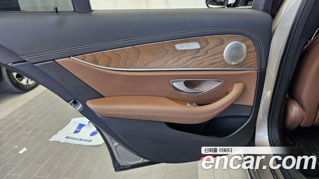 Mercedes-Benz E-Class (W213) E250 Exclusive 2021 — фото 25