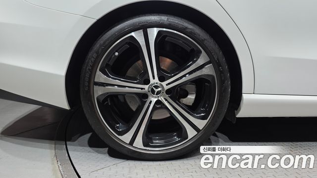 Mercedes-Benz C-Class (W206) C300 4MATIC Avantgarde 2024 — фото 5