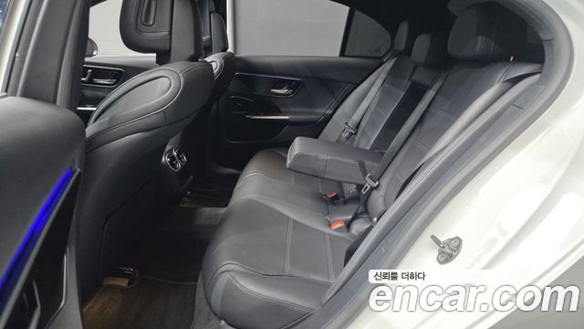 Mercedes-Benz C-Class (W206) C300 4MATIC Avantgarde 2024 — фото 12