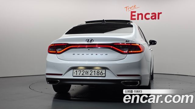 Hyundai Grandeur (IG) 3.0 Modren Basic (Rental car) 2019 — фото 4