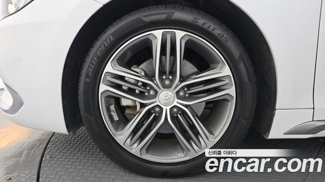 Hyundai Grandeur (IG) 3.0 Modren Basic (Rental car) 2019 — фото 5