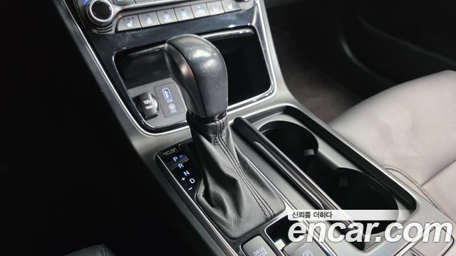 Hyundai Grandeur (IG) 3.0 Modren Basic (Rental car) 2019 — фото 9