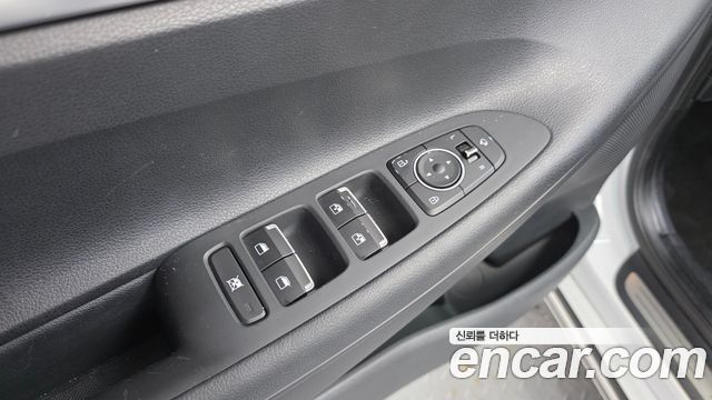 Hyundai Grandeur (IG) 3.0 Modren Basic (Rental car) 2019 — фото 13