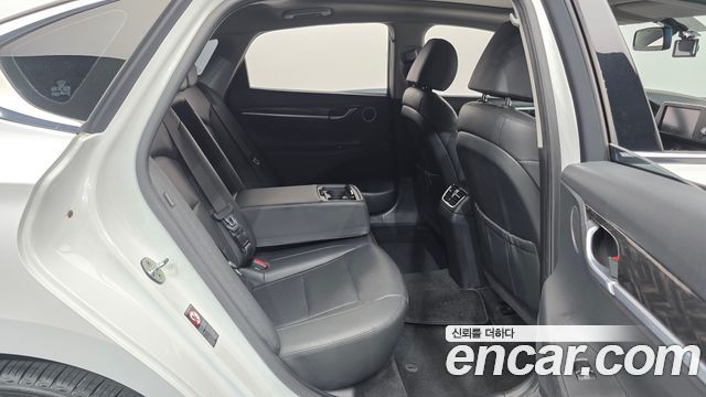 Hyundai Grandeur (IG) 3.0 Modren Basic (Rental car) 2019 — фото 19