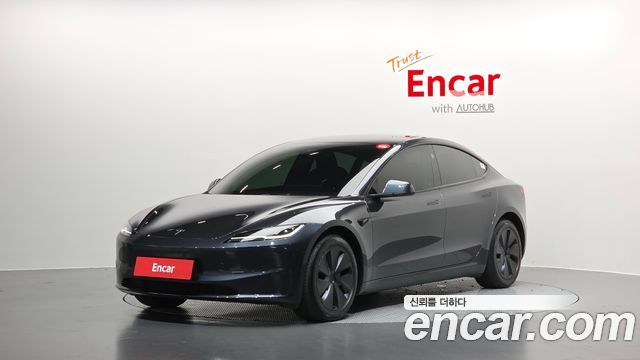 Tesla Model 3 RWD 2025 — фото 1