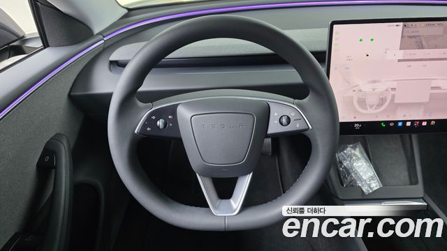 Tesla Model 3 RWD 2025 — фото 14