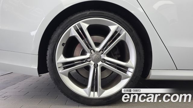 Audi S8 4.0 TFSI quattro D4 2014 — фото 5