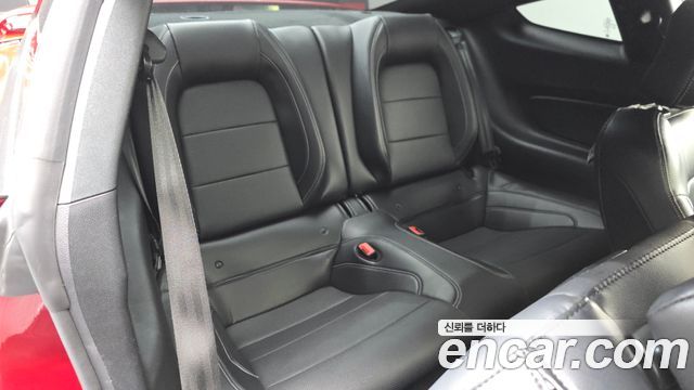 Ford Mustang GT Coupe 2019 — фото 12